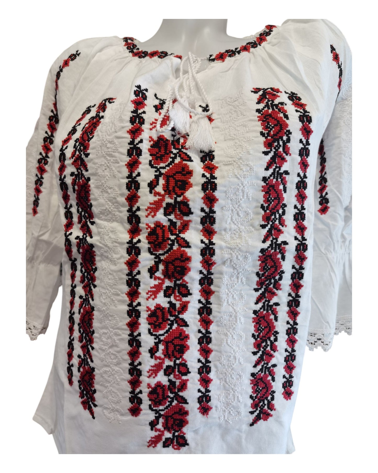 Ie românească tradițională din bumbac, brodată cu motive florale roșu-negru – mărimi S-3XL