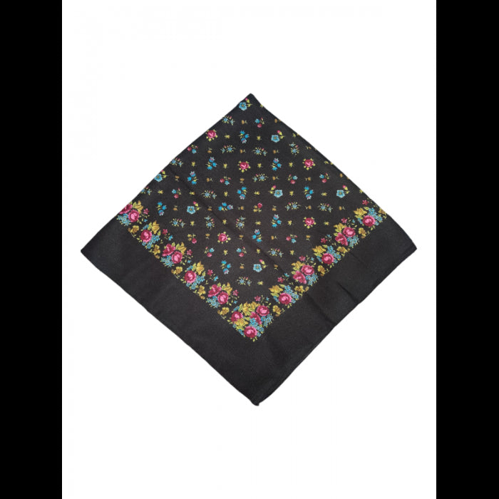 Batic traditional cu motive florale negru3
