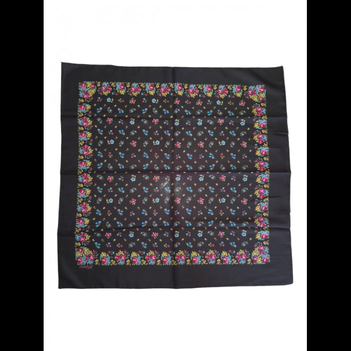 Batic traditional cu motive florale negru3