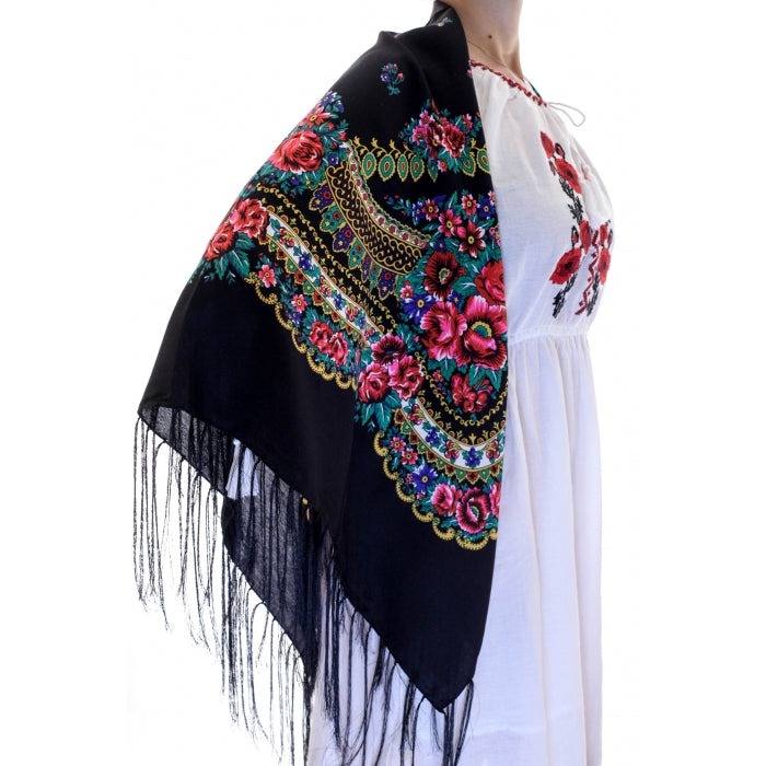 Batic traditional franjuri negru
