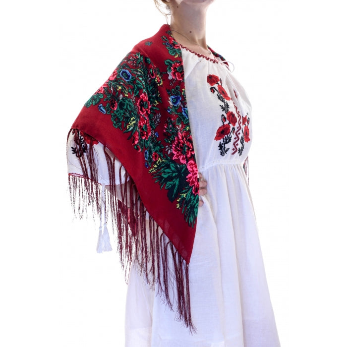 Batic traditional inflorat cu franjuri bordo