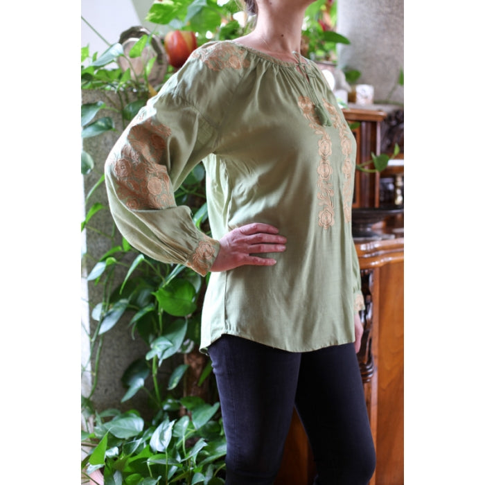 Bluza brodata verde broderie bej
