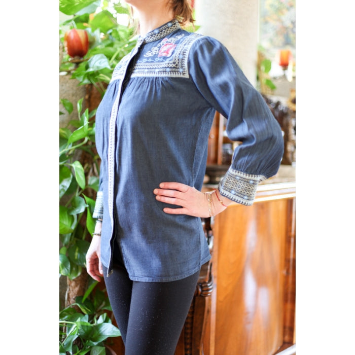 Camasa brodata din jeans Anda2