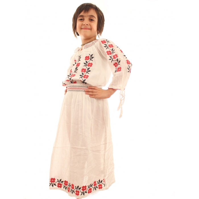 Costum national fata Madalina