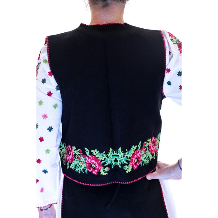 Costum traditional set cu motive florale