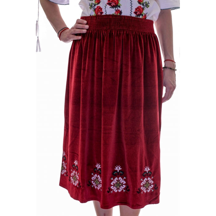 Fusta traditionala din catifea25