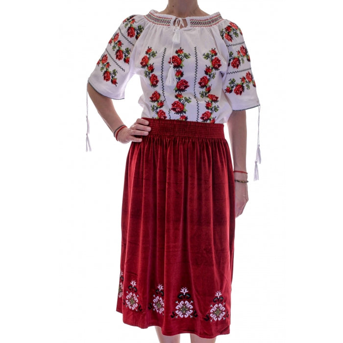 Fusta traditionala din catifea25