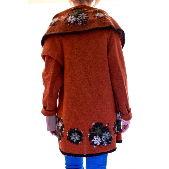 Poncho din lana cu maneci4