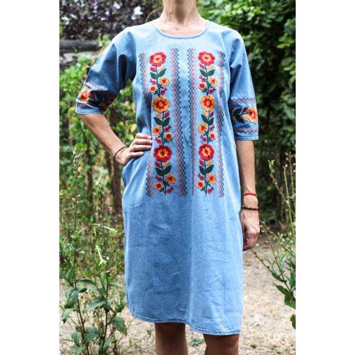 Rochie brodata din denim Elena10