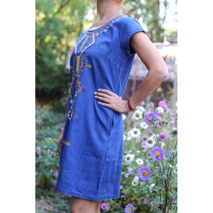 Rochie brodata din denim Elena3