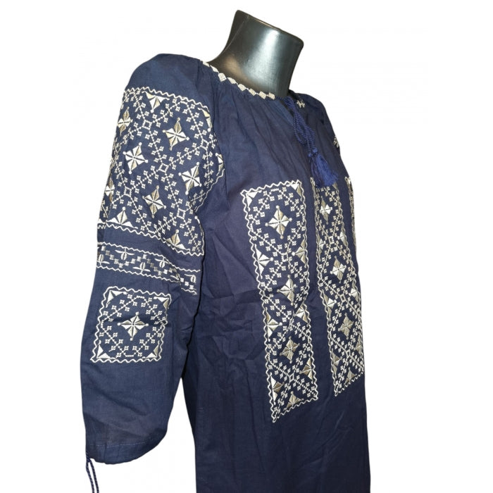 Rochie traditionala brodata cu motive romanesti-Model Ioana5