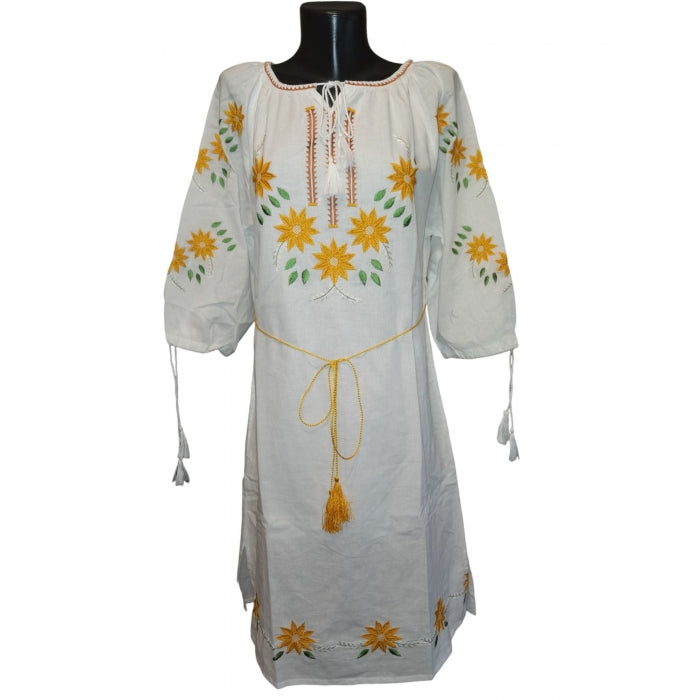 Rochie traditionala brodata cu motive romanesti-Model Ioana7