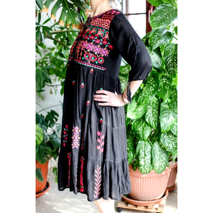Rochie Traditionala brodata negru Cosmina 15