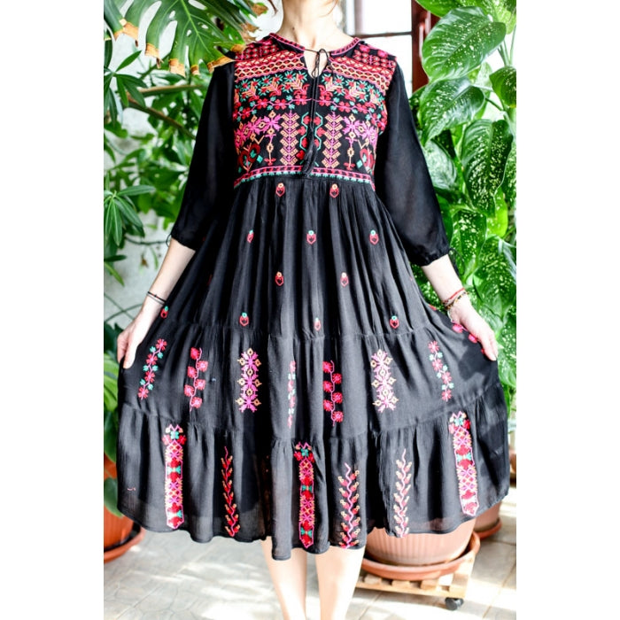 Rochie Traditionala brodata negru Cosmina 15