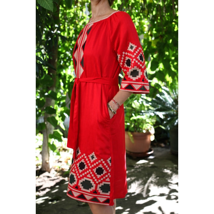 Rochie Traditionala motive geometrice rosie