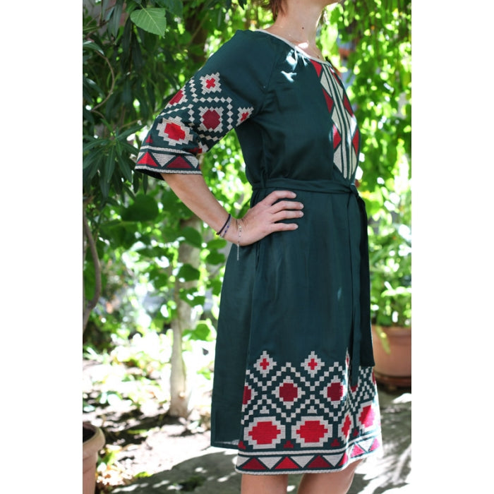 Rochie Traditionala motive geometrice verde