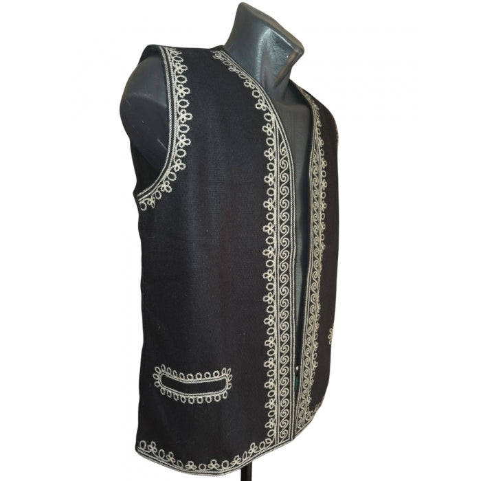 Vesta barbati neagra cu motive traditionale-Model Ion3