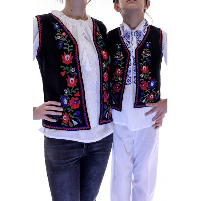 Vesta Traditionala Fetite Viorica2