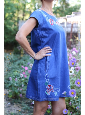 Rochie brodata din denim Elena