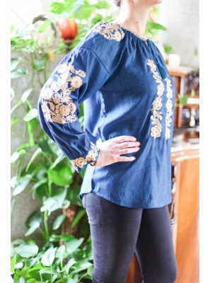 Bluza brodata albastra broderie bej