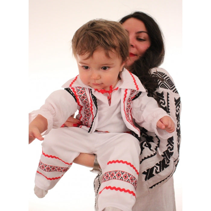 Costumas traditional popular Mihaita