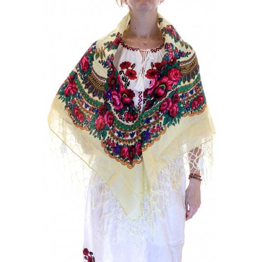 Batic traditional ciucuri bej