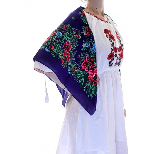 Batic traditional inflorat bleumarin deschis