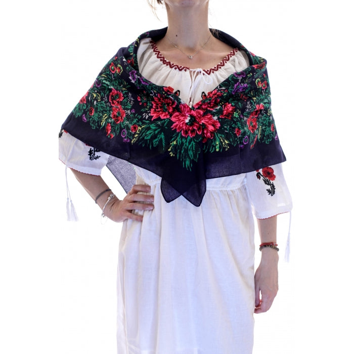 Batic traditional inflorat bleumarin