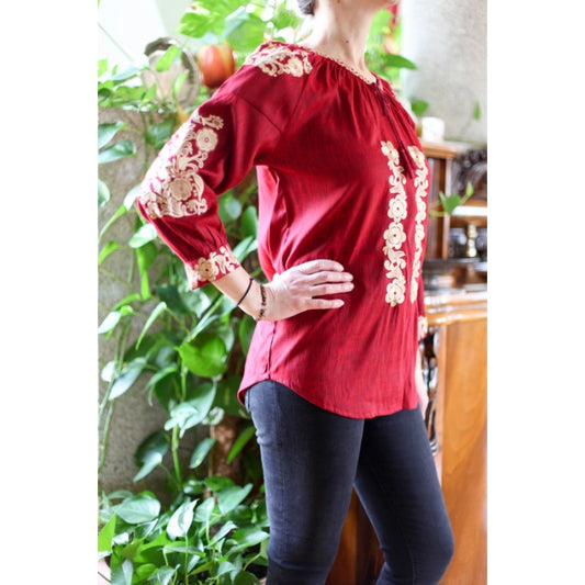 Bluza brodata rosie broderie bej