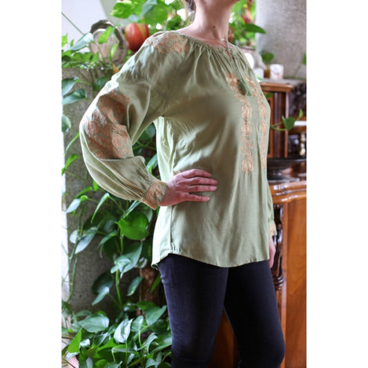 Bluza brodata verde broderie bej