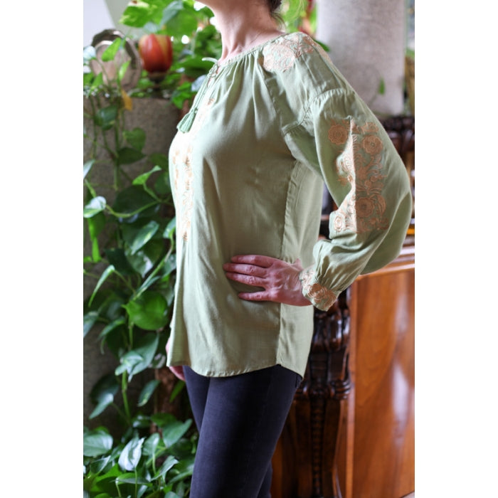 Bluza brodata verde broderie bej