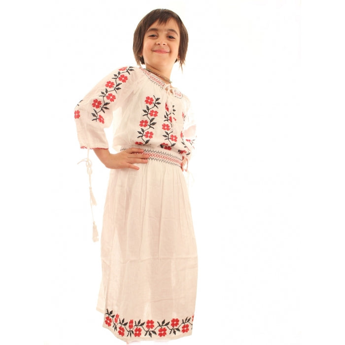 Costum national fata Madalina