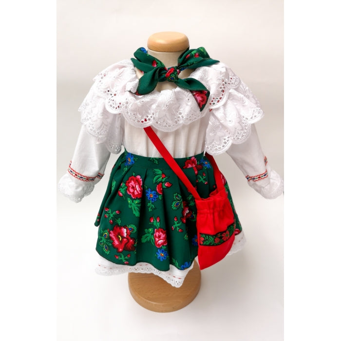 Costum traditional fetite Ilinca