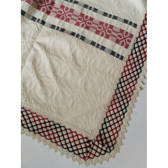 Fata de masa traditionala4