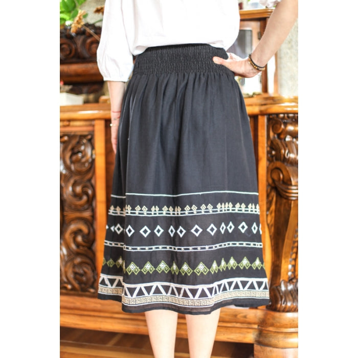 Fusta neagra cu motive traditionale Florentina2