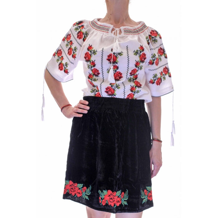 Fusta traditionala din catifea14