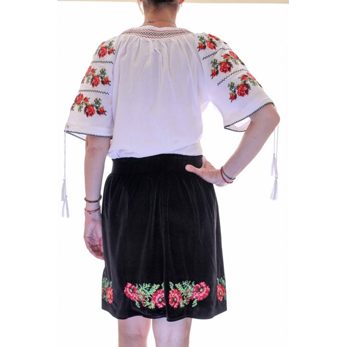 Fusta traditionala din catifea15