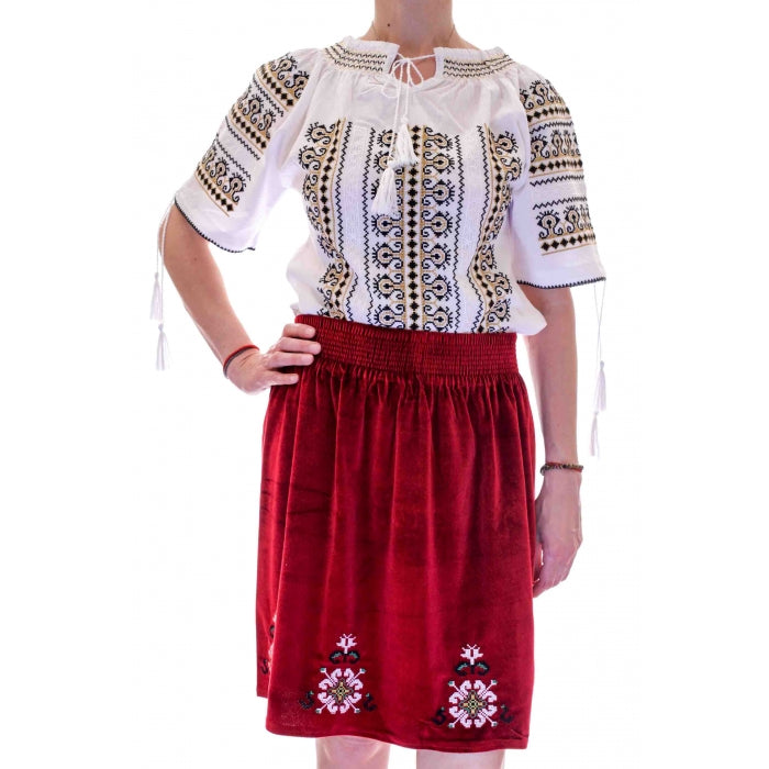 Fusta traditionala din catifea18