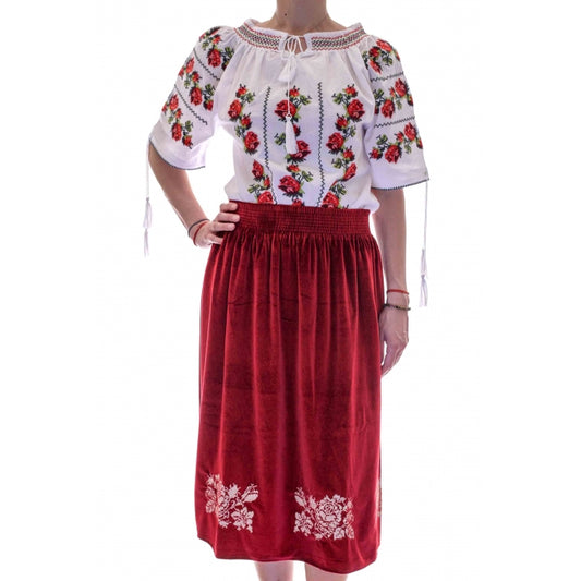 Fusta traditionala din catifea23