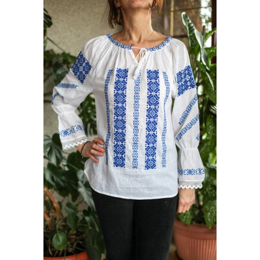 Ie Traditionala Adina14