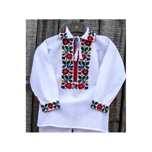 Ie traditionala baieti Ioan