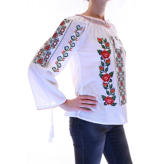 Ie Traditionala Liliana