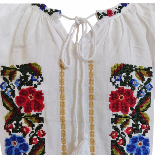 Ie Traditionala Romaneasca Ela3