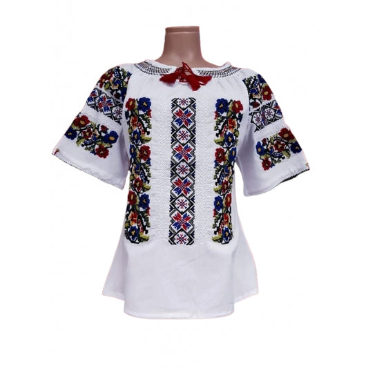 Ie traditionala romaneasca106