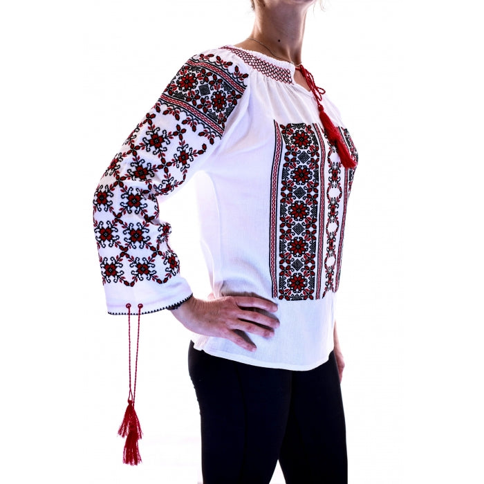 Ie Traditionala Romaneasca13
