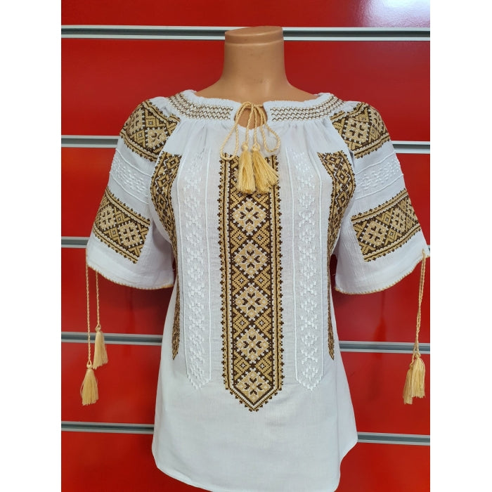 Ie traditionala romaneasca96