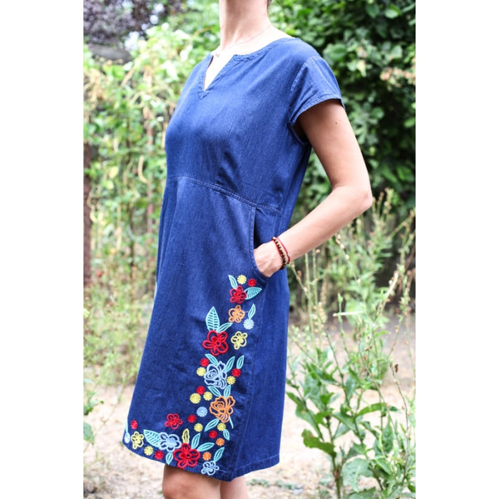 Rochie brodata din denim Elena11