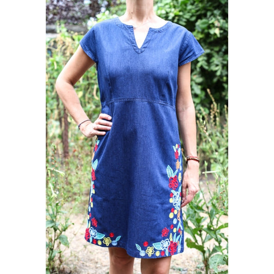 Rochie brodata din denim Elena11