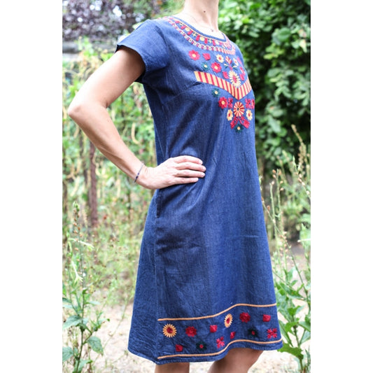 Rochie brodata din denim Elena7