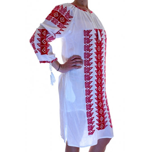 Rochie  brodata dreapta cu motive traditionale5